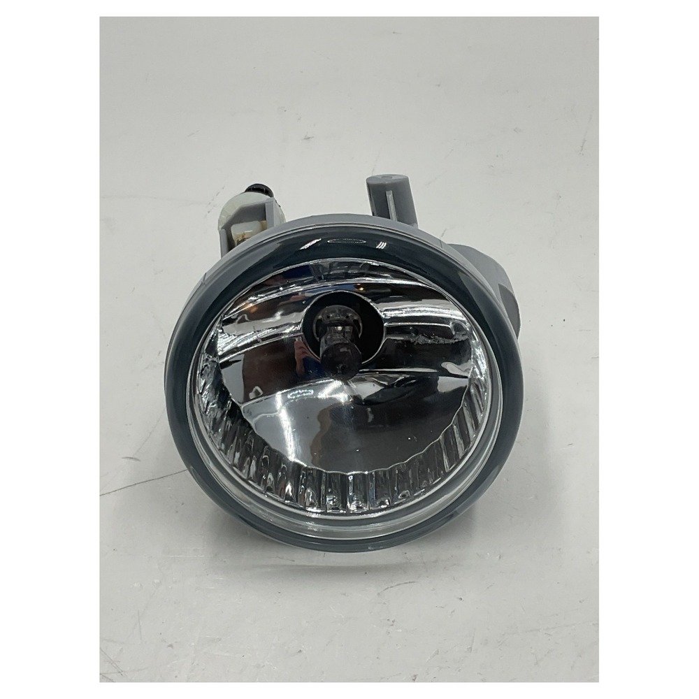 Unbranded Passenger Side Fog Light Assembly 9006 12V 55W Right Side NEW